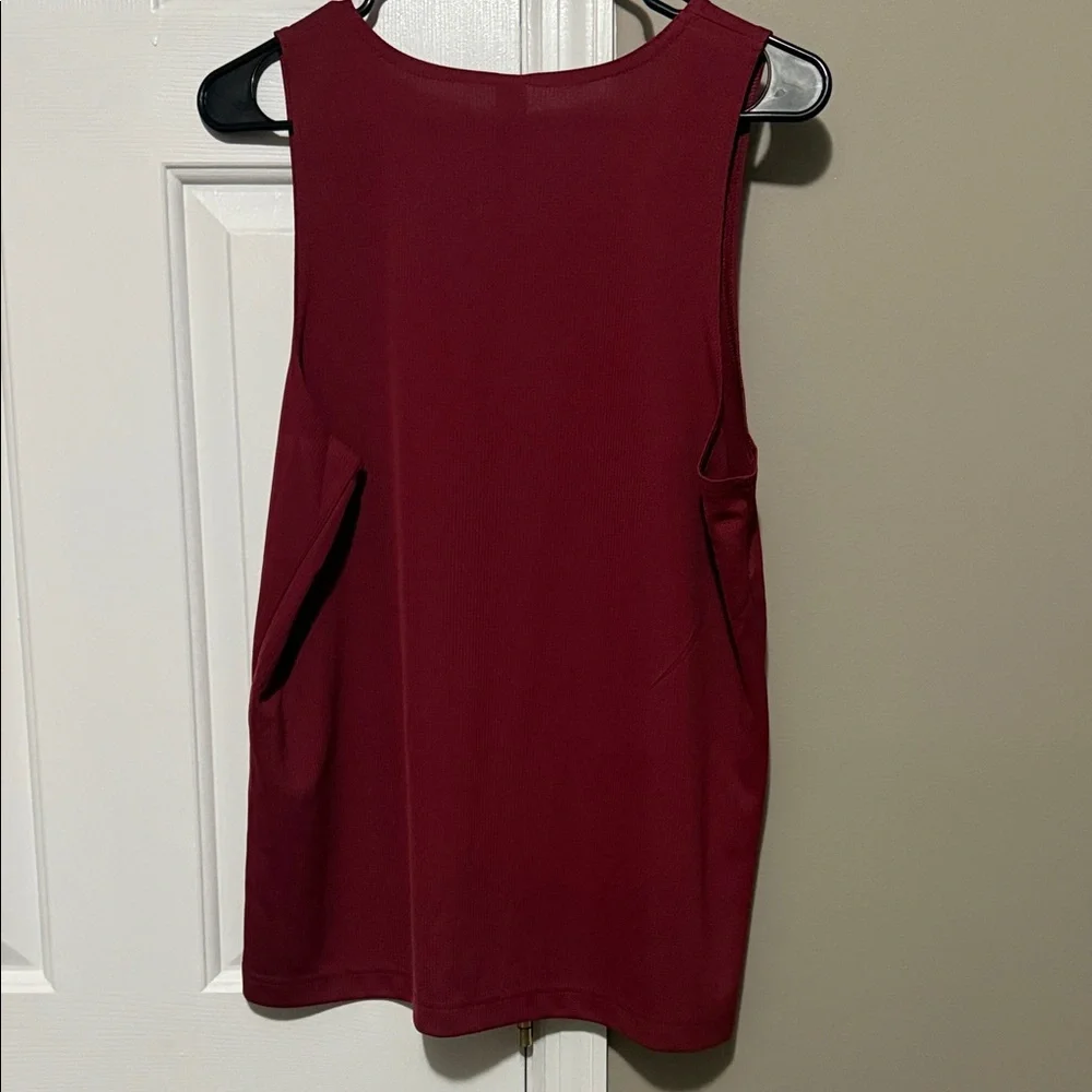 Alo Yoga Women’s “Run Free” Graphic Tank Top | Size Small | Maroon